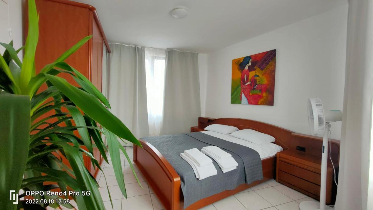 Mooi Slaapkamer! Proper En Compact Place Voor 3 Antwerp Exterior photo